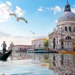 “Mrekullia” e kanaleve, maskave, labirintheve dhe “carnevaleve” – Kjo është Venecia