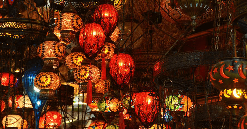 Pazari i Madh (Grand Bazaar)