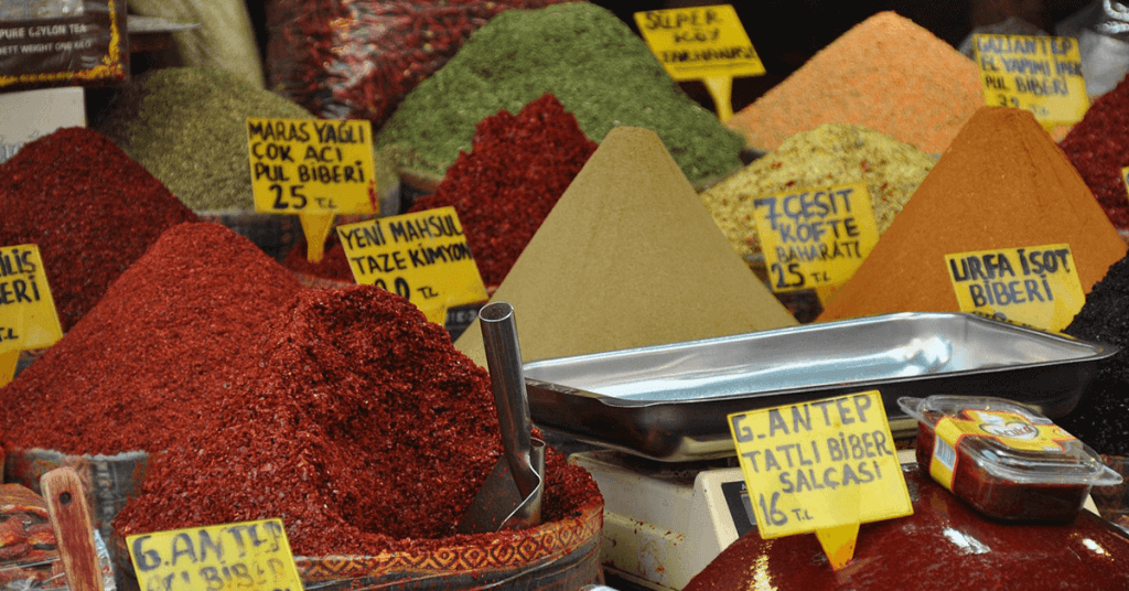 Pazari i Erëzave (Spice Bazaar)